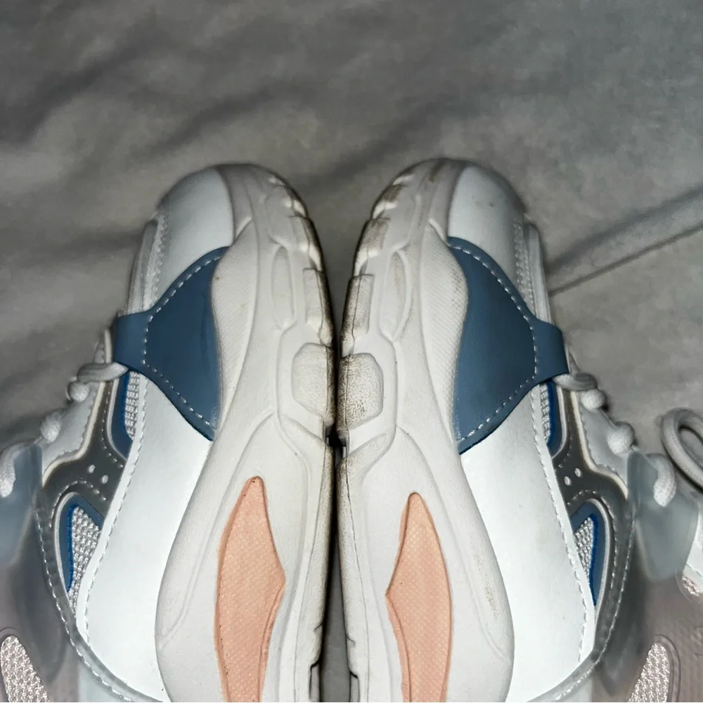 Chunky 90’s Style SHEIN Sneakers Sz 6.5